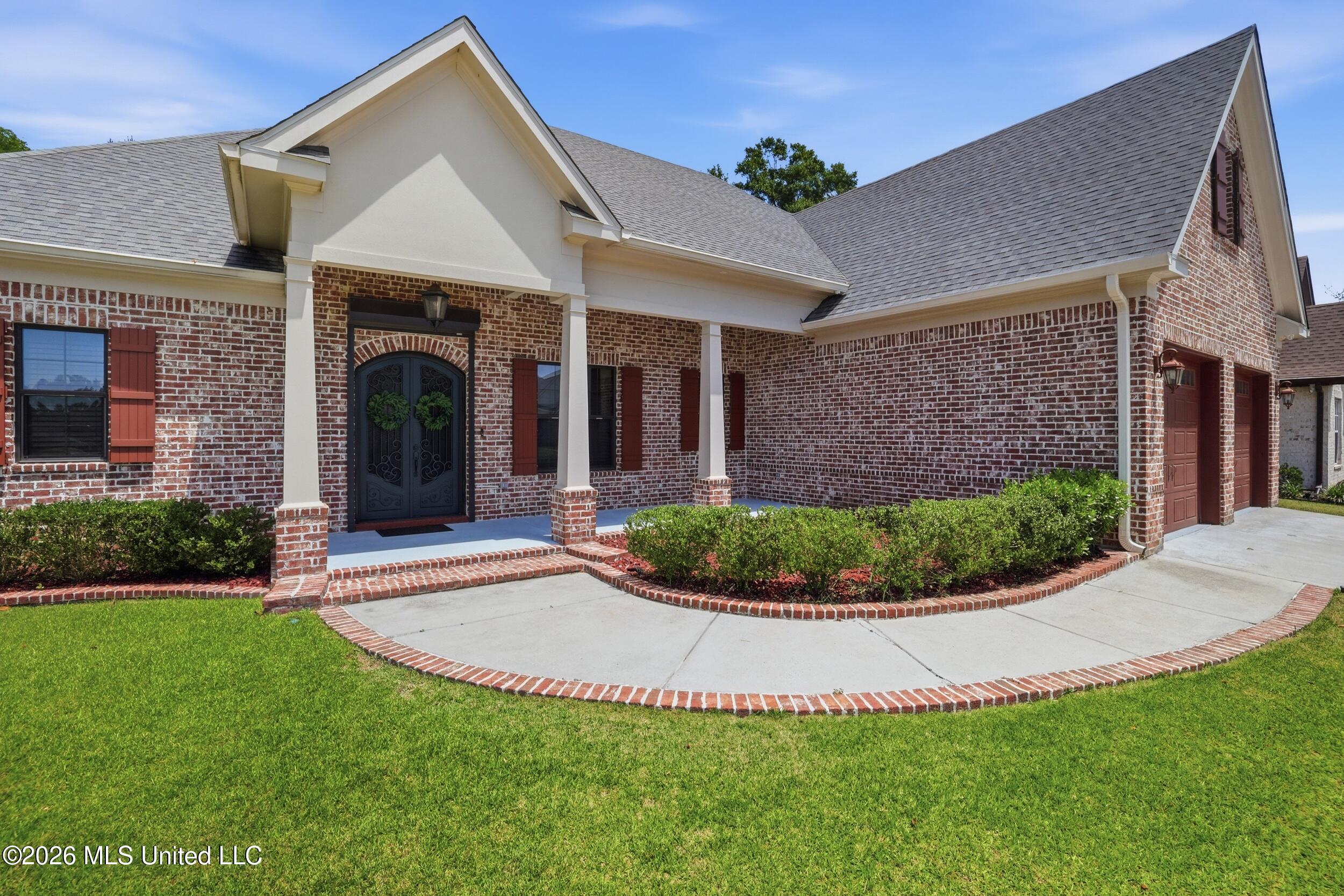 Image 2: BRICK ACCENT EXTERIOR PATH WAY MAIN ENRR