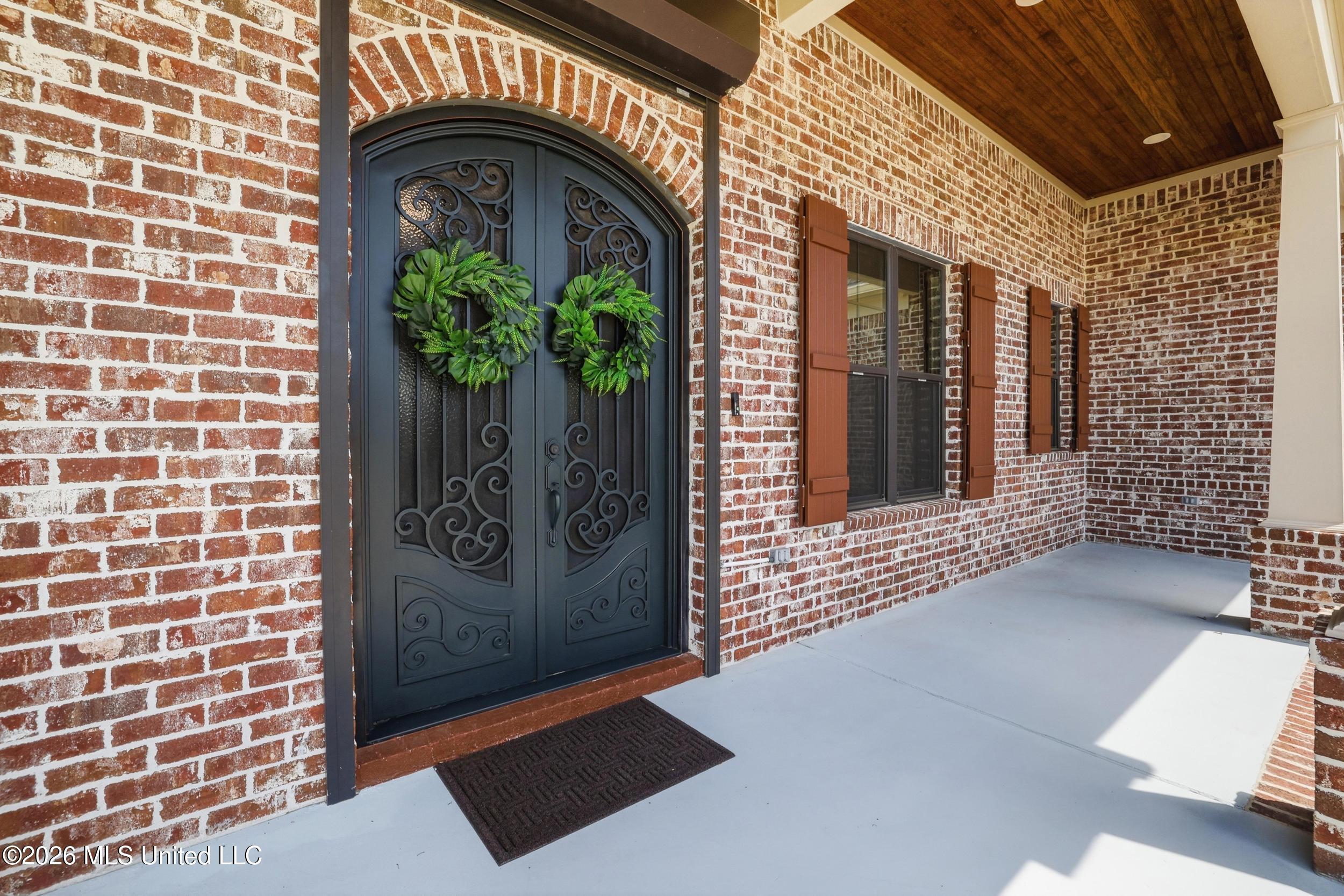 Image 4: WROUGHT IRON DOBLE FRONT DOOR