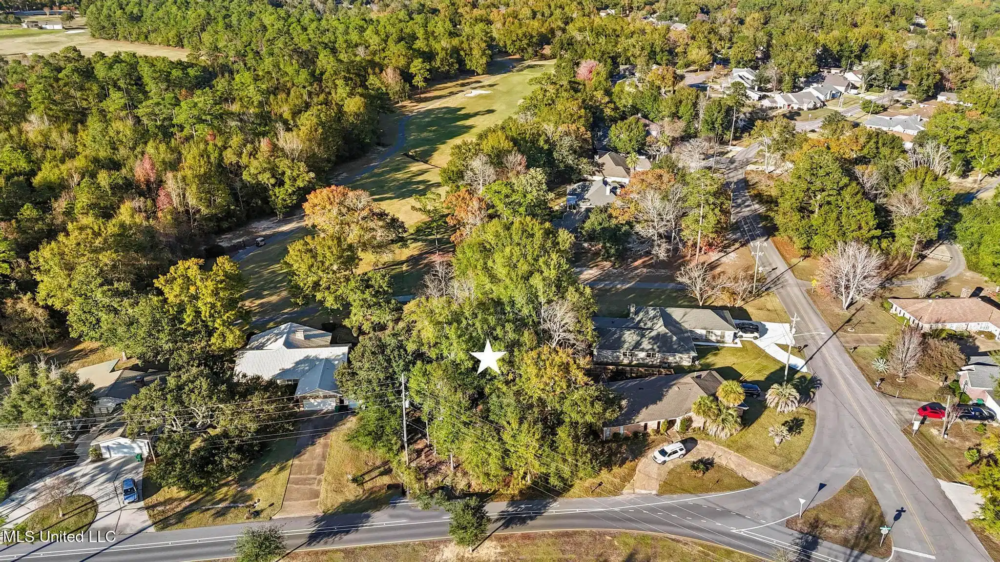 Image 1: Lot 13 Diamondhead Drive East