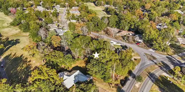 Image 2: Lot 13 Diamondhead Drive East