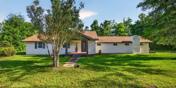 Image 4: 901DelaPointeDr.-13