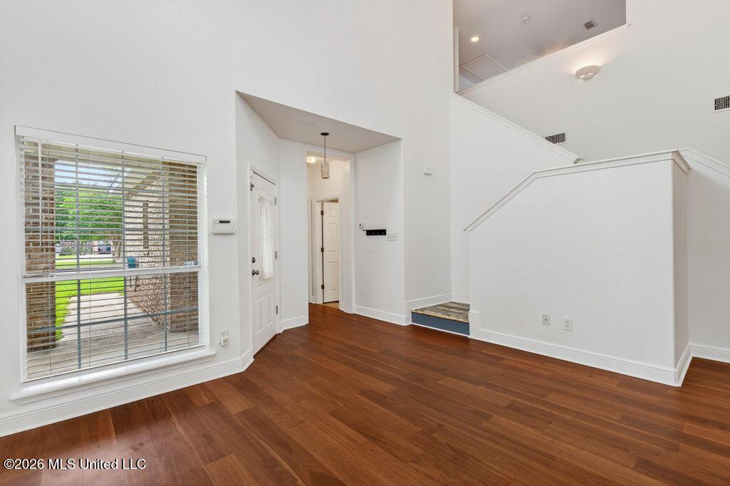 Image 4: 11118OakcrestDr.-6