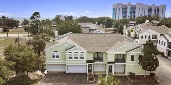 2252 Beach Drive