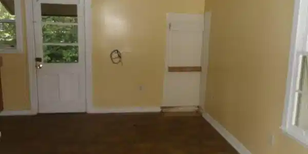 Image 3: 3