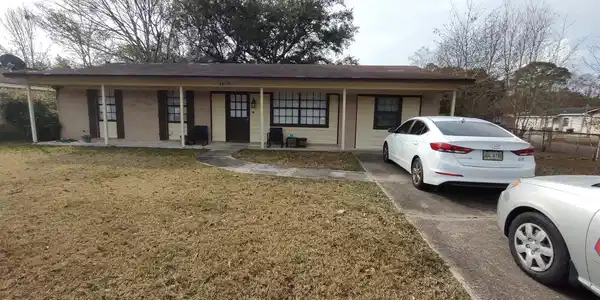 3619 Pentagon Drive