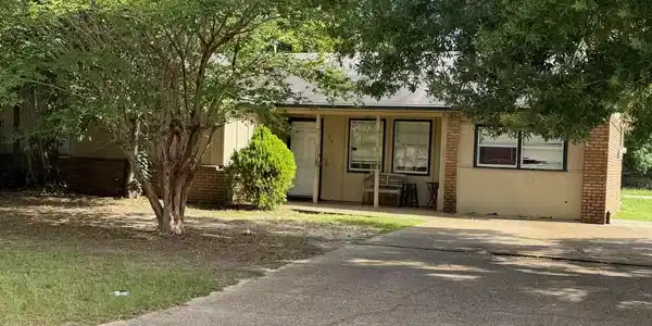 534 N Forest Drive
