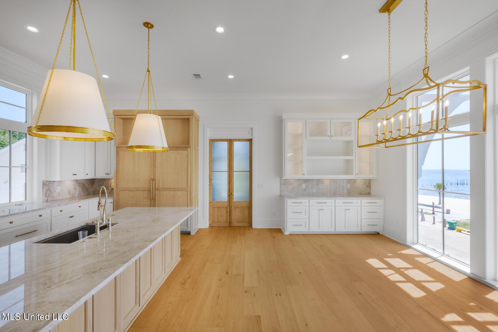 Image 3: Custom Kitchen