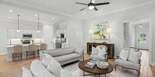 Image 3: Open Floorplan