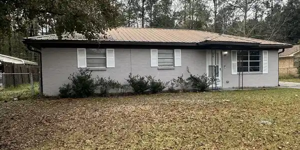 15425 Waycross Drive