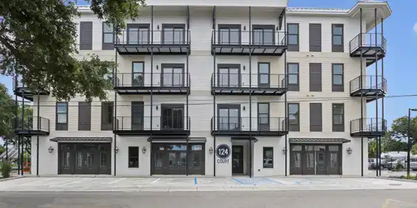 124 Court Unit #206 Street