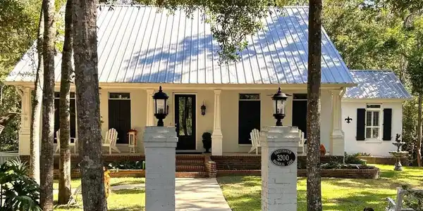 3200 Magnolia Lane