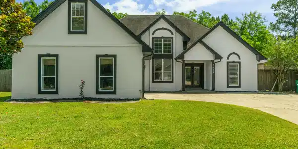 7009 Southwind Drive