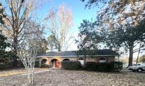 1210 Londonderry Lane