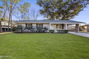 111 Colmer Circle
