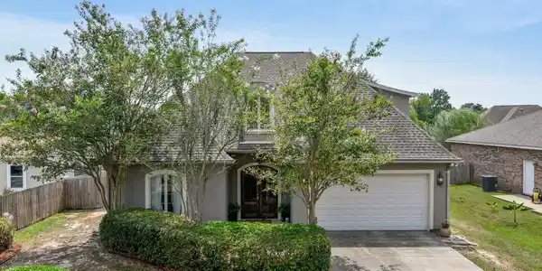 2297 Sunkist Country Club Road