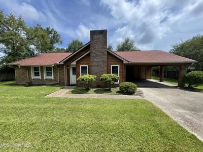 2033 South Hill Drive
