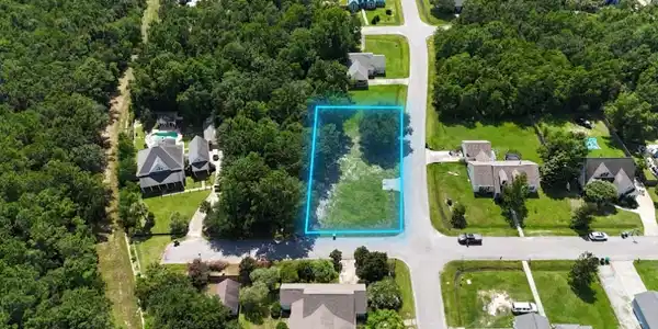 405 Taylor Trail