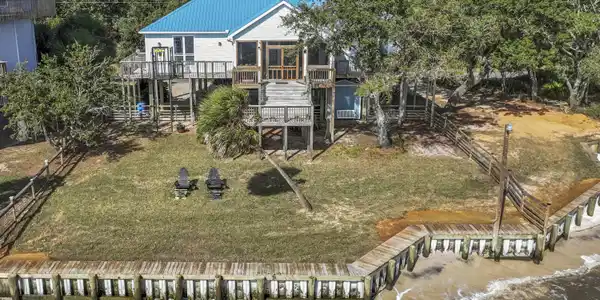 6013 Belle Fontaine Drive