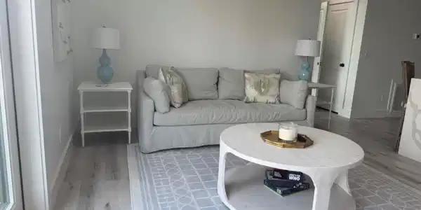 Image 3: Den2