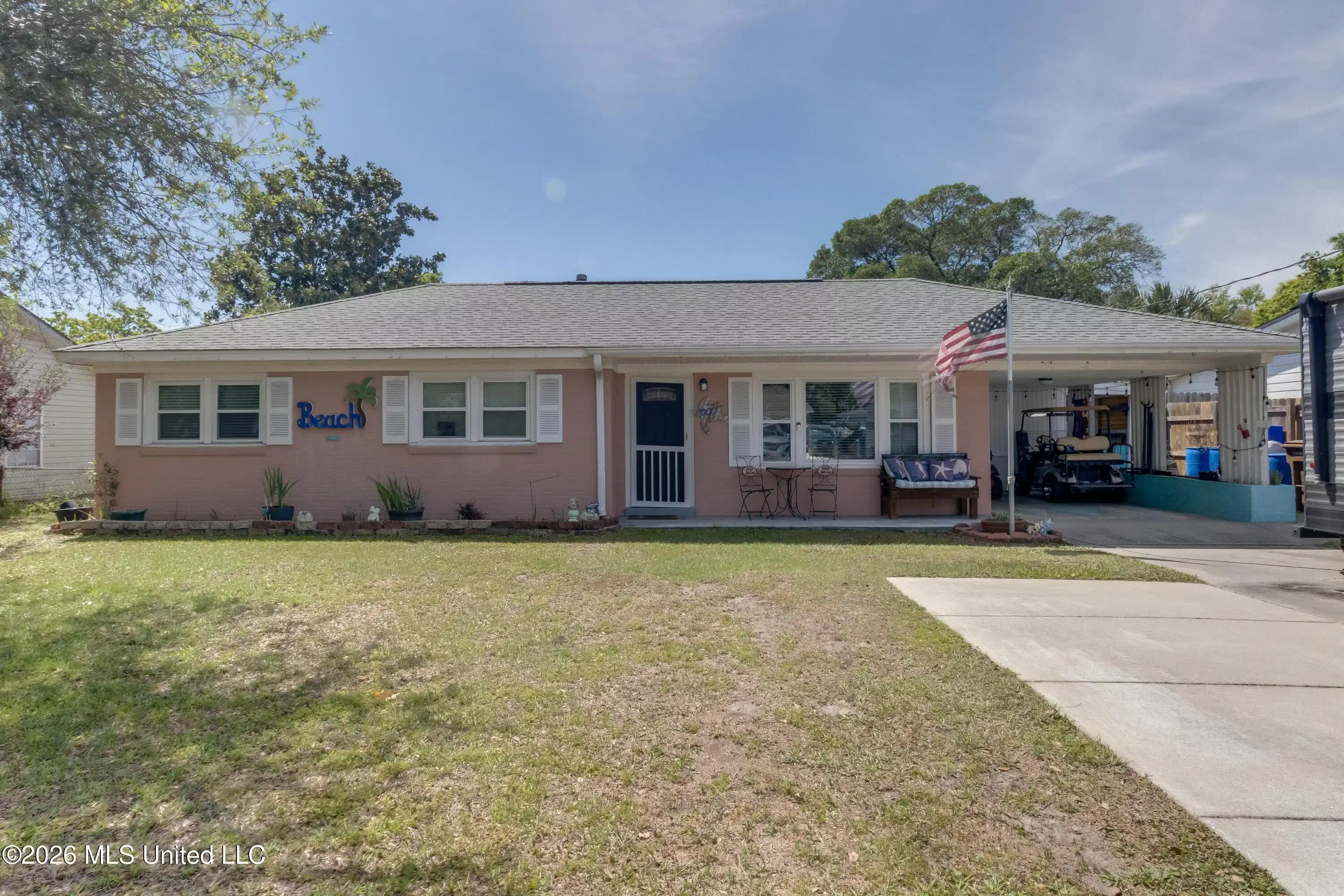 Image 1: Exterior Front