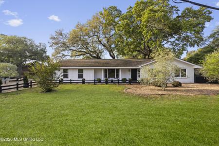 1560 E Second Street