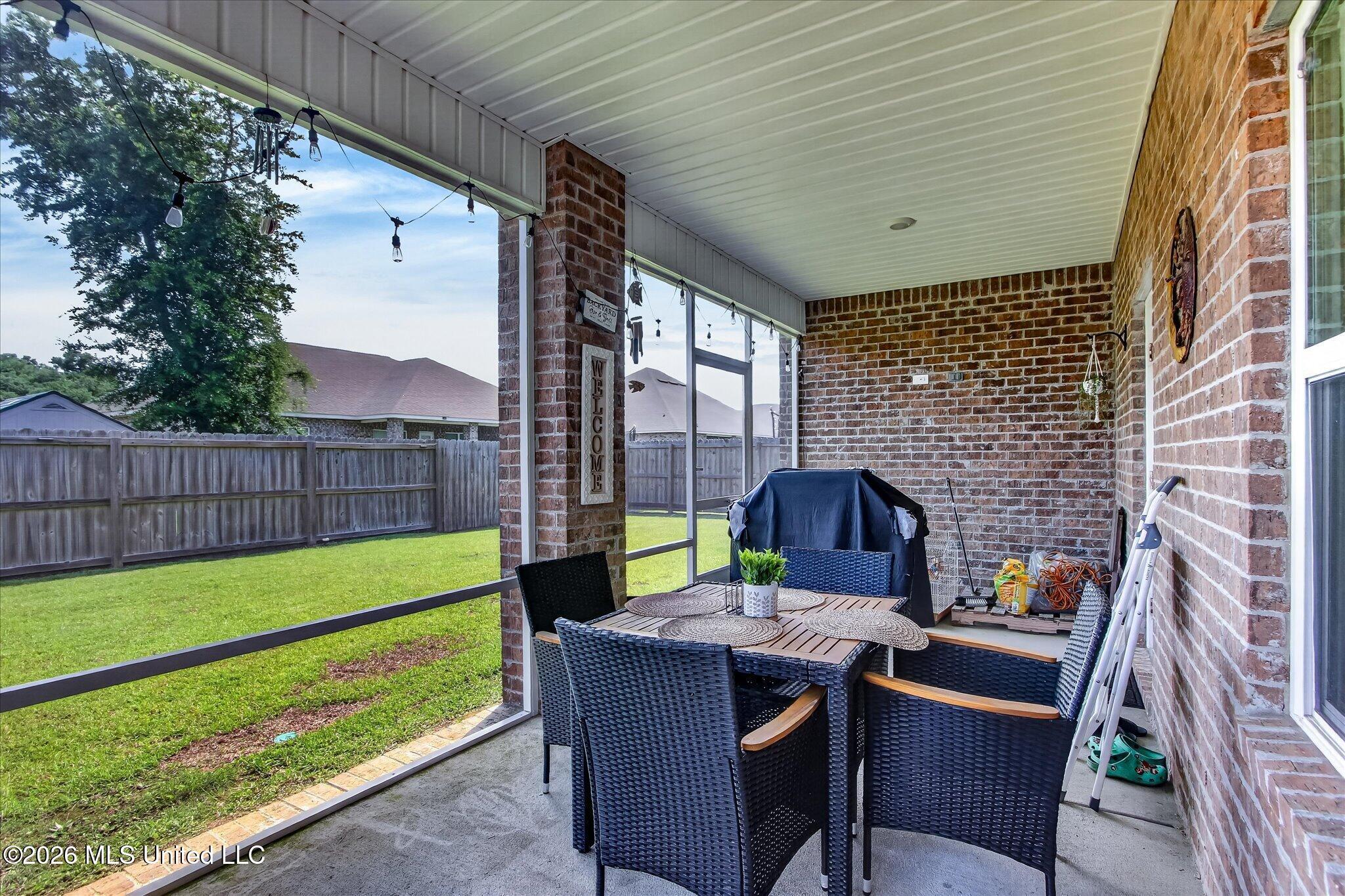 Image 4: Screened back porch