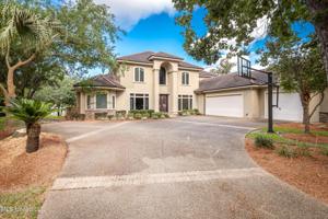 7 Sauvolle Court