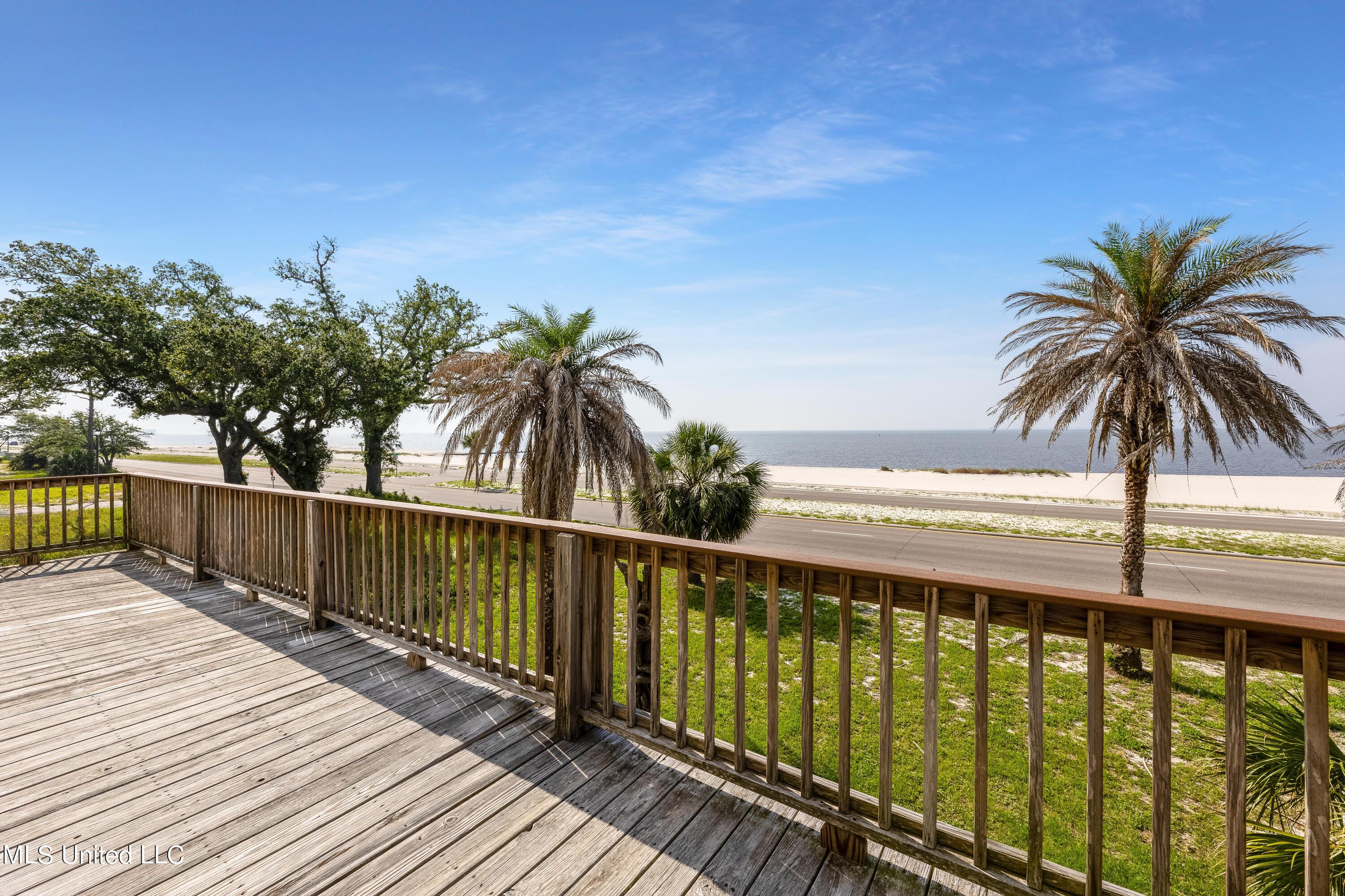 Image 2: Private Deck View