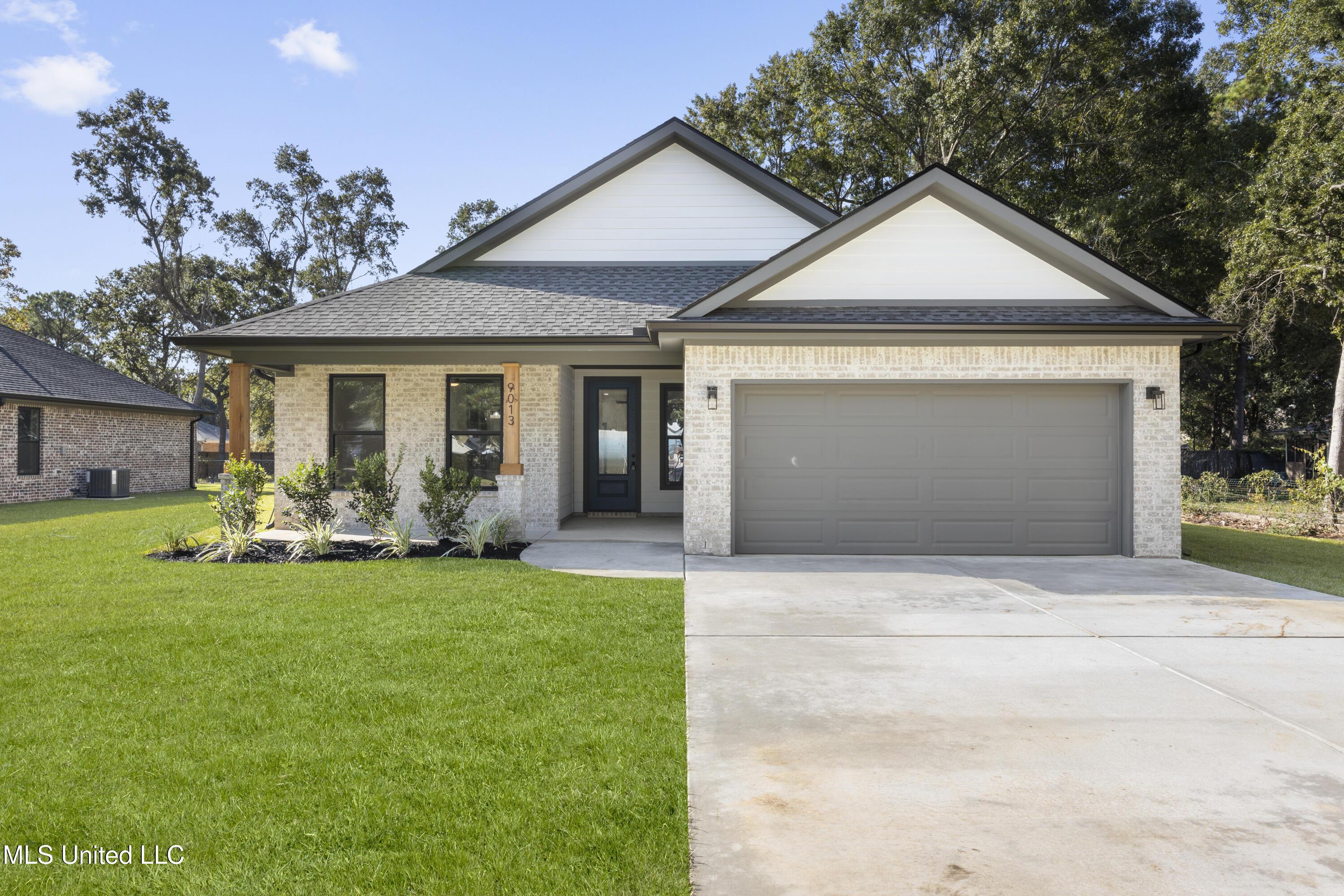 Image 2: Gorgeous New Construction