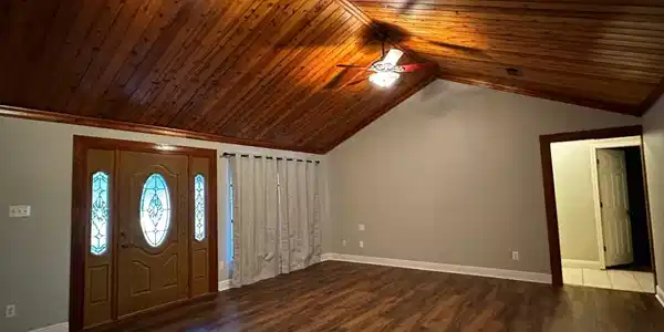 Image 3: Greatroom2