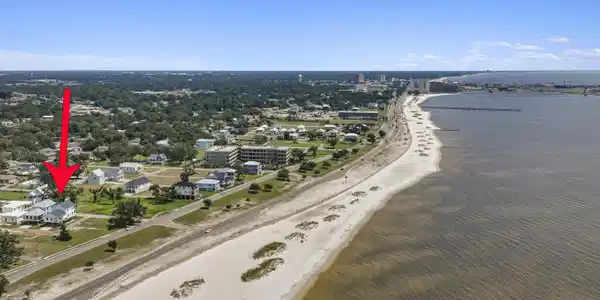 Image 2: 567 aerial with sound
