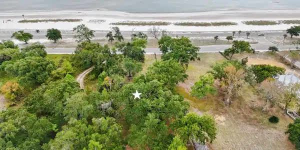 516 Beach Boulevard W