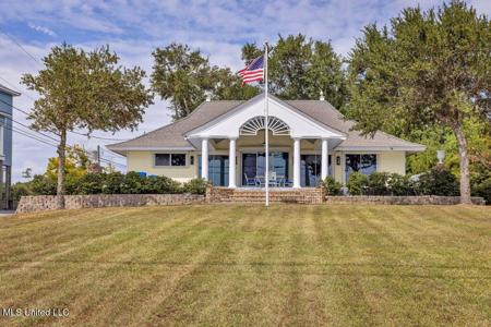 816 S Beach Boulevard