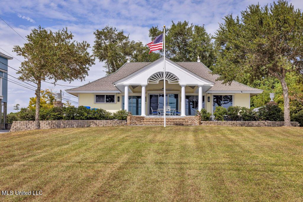 Image 1: 816S.BeachBlvd-2