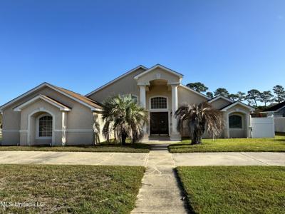 2338 Rue Maison