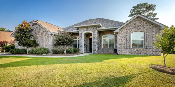 6304 Palmetto Pointe Drive