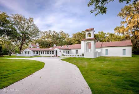 9777 Pointe Aux Chenes Road