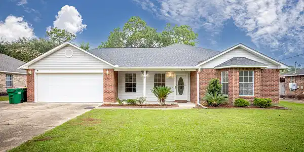 8704 Old Walnut Road