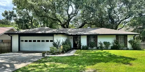 6629 Golf Club Drive