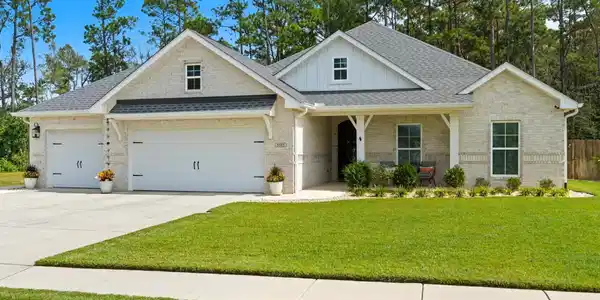 6585 Maurepas Circle
