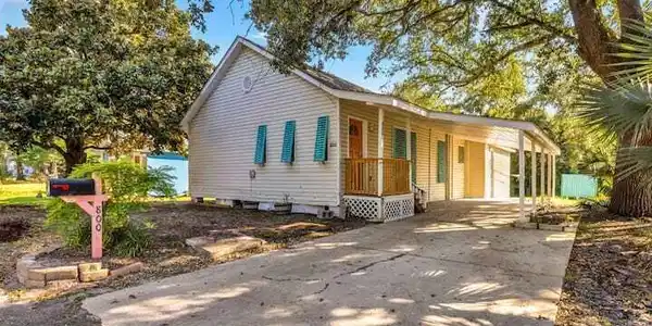 800 Ruth Avenue