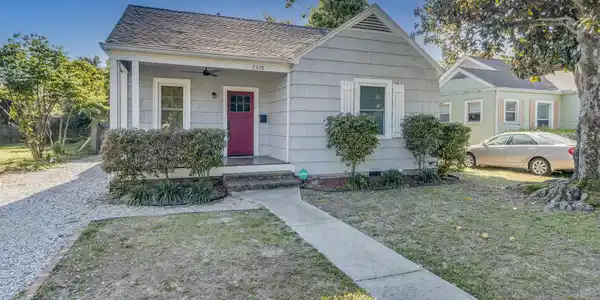2328 Broadmoor Place