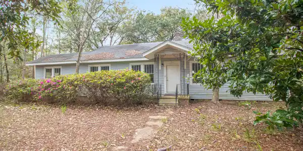 711 Loposser Avenue