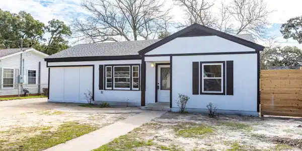255 Dewey Circle