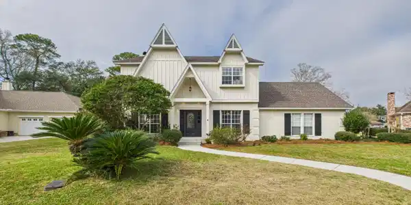 3843 Chaumont Circle