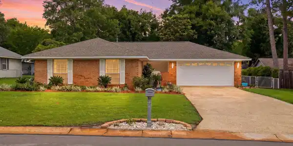 16304 Waycross Drive