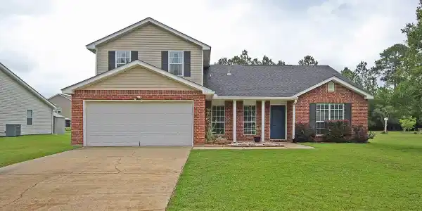 26 Lakeview Drive