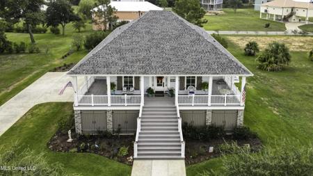 111 Shadowlawn Avenue