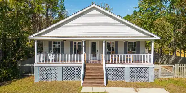 807 Red Fox Road