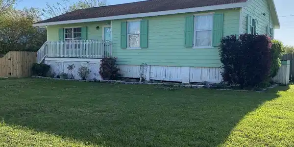 109 Wenmar Avenue